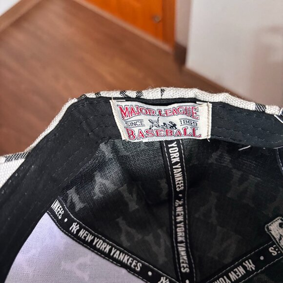 White Soft-Top Baseball Cap With NY Letters Printed All Over Adjustable - Picture 3 of 6